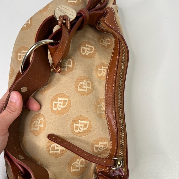 Dooney & Bourke Beige & brown Women's hobo saddle handbag vintage purse - Picture 10 of 13